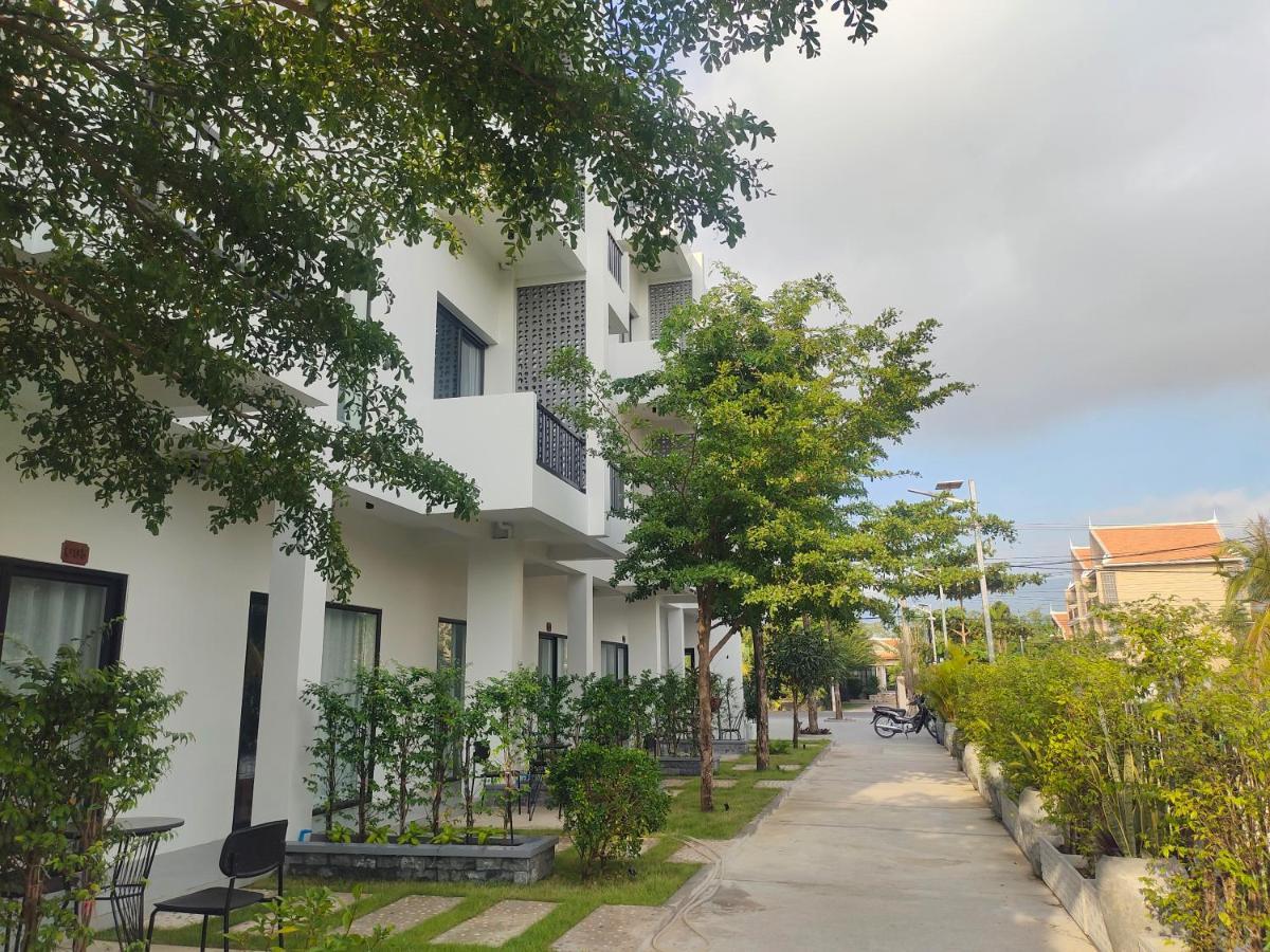 H&M Boutique Hotel Kampot Exterior foto
